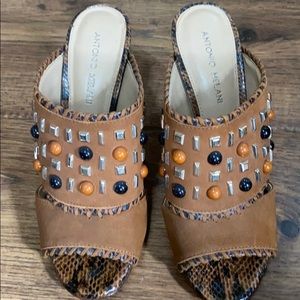 Antonio Melanie heels. Size 8